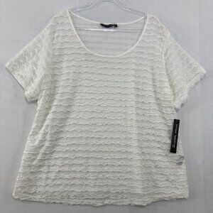 New Unique Spectrum size 3X White Stretch Lace Detail Stretch Blouse